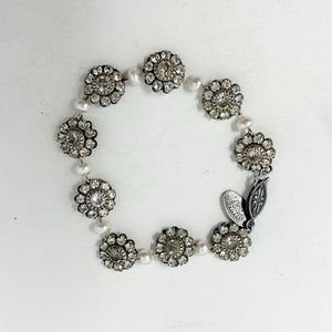 Liz Palacios | Silver, clear, and pearl-style bracelet